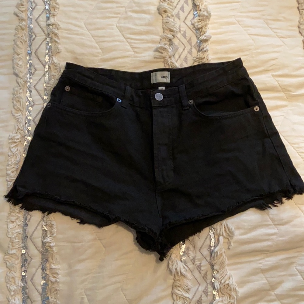 Black, Amuse Society cut-off shorts, size 30